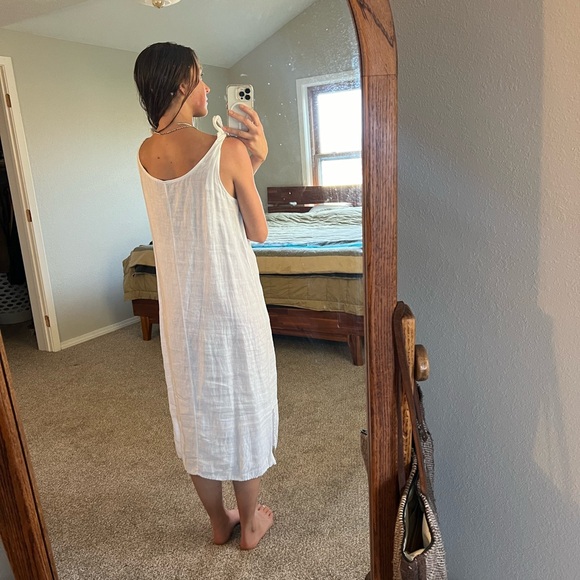 Cottage 100% Linen Midi dress - Picture 4 of 7